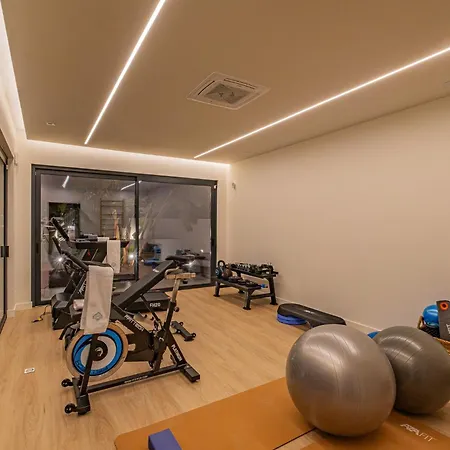 New! Nostra- Luxury Villa, Tennis Court, Gym, Swimming Pool, Jacuzzi By Dream 别墅