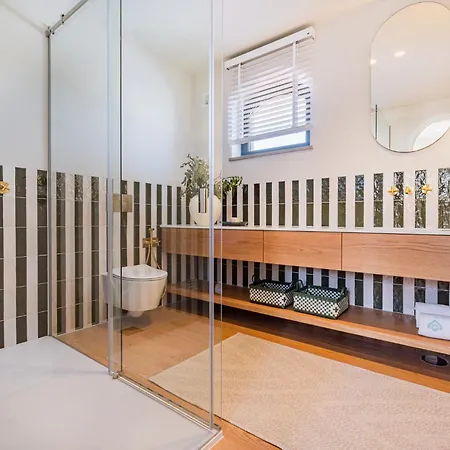 别墅 New! Nostra- Luxury Villa, Tennis Court, Gym, Swimming Pool, Jacuzzi By Dream