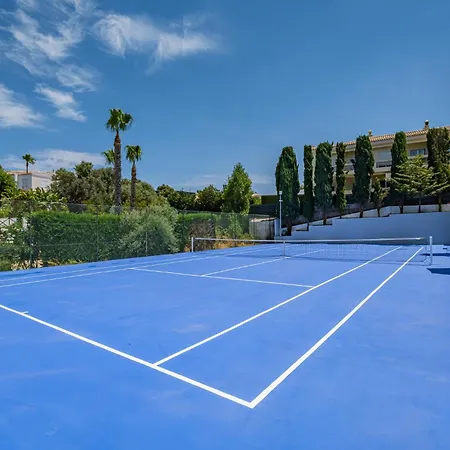 别墅 New! Nostra- Luxury Villa, Tennis Court, Gym, Swimming Pool, Jacuzzi By Dream *