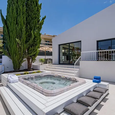 New! Nostra- Luxury Villa, Tennis Court, Gym, Swimming Pool, Jacuzzi By Dream 빌라 *